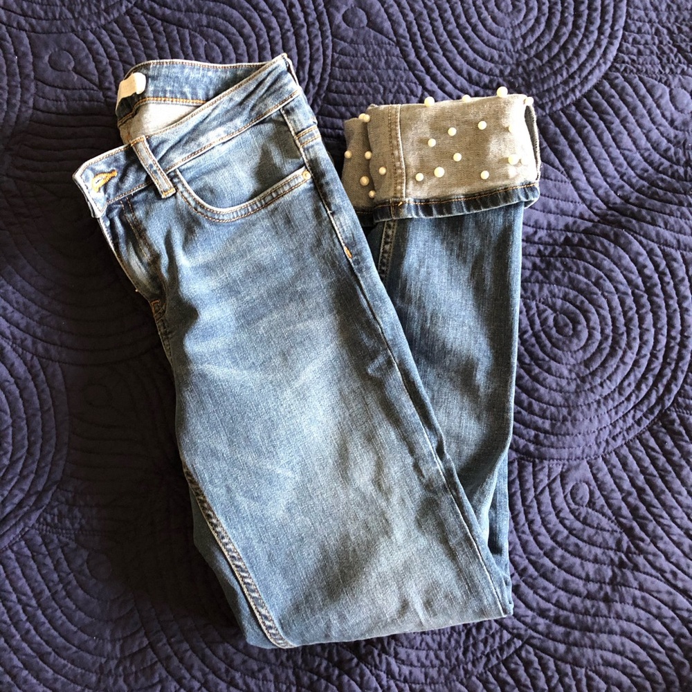 Zara skinny jeans with pearl stud turn-up